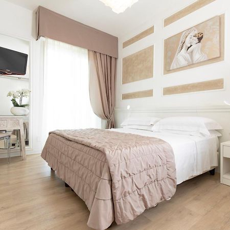 Hotel Alexander Milano Marittima Esterno foto