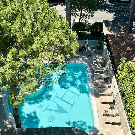 Hotel Alexander Milano Marittima Esterno foto