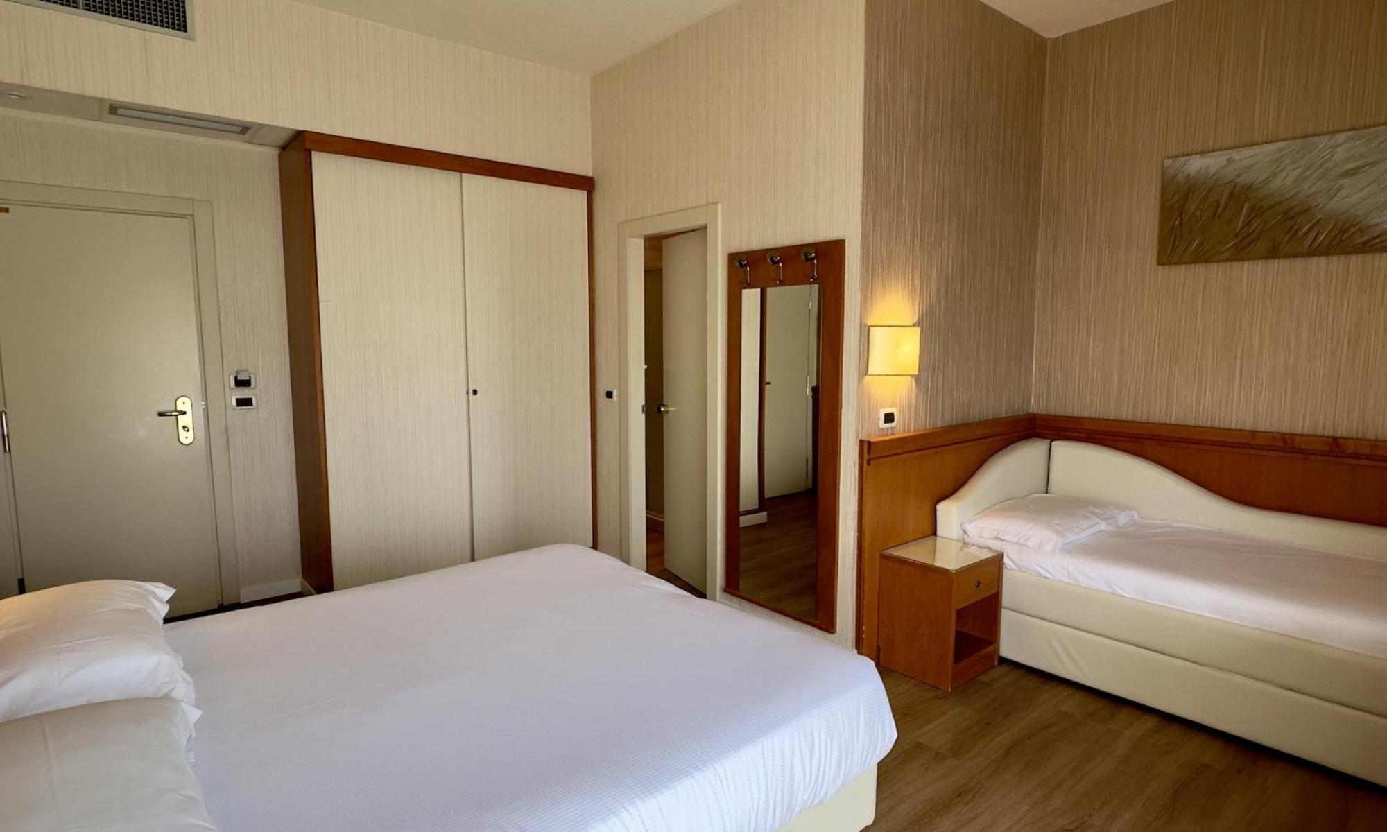 Hotel Alexander Milano Marittima Esterno foto