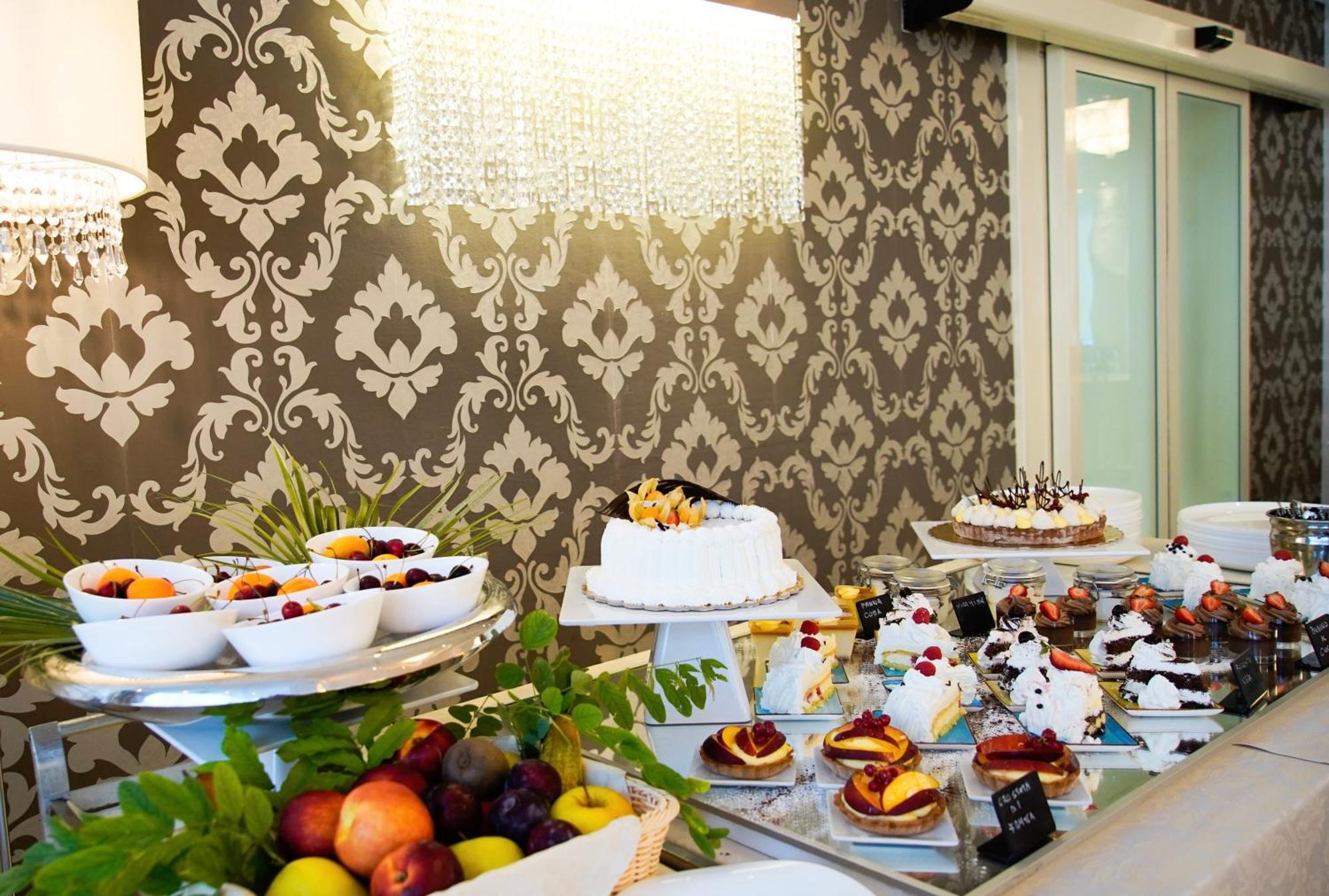 Hotel Alexander Milano Marittima Esterno foto