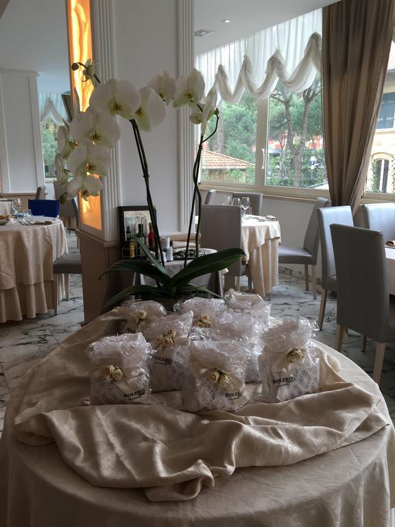 Hotel Alexander Milano Marittima Esterno foto
