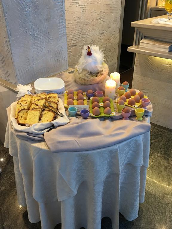 Hotel Alexander Milano Marittima Esterno foto